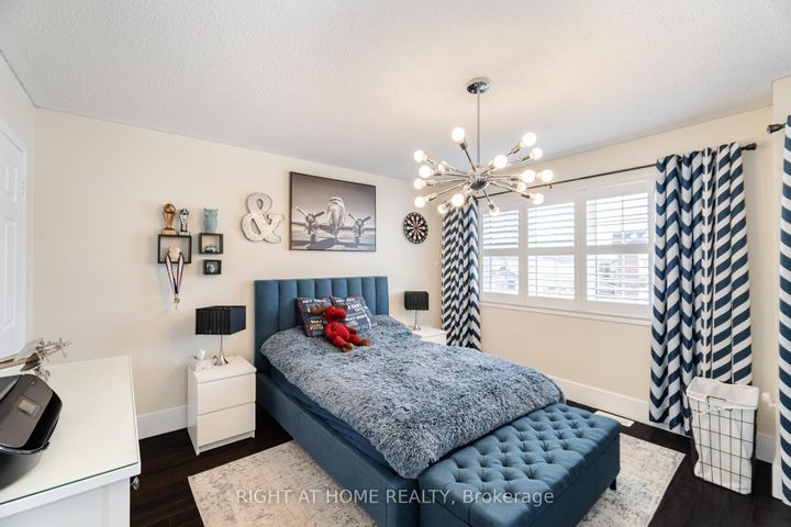 Photo 25 at 14 Duffel Crescent, Georgetown, Halton Hills