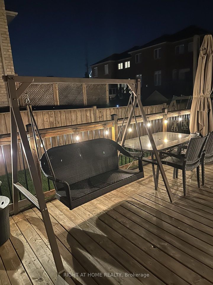 Photo 32 at 14 Duffel Crescent, Georgetown, Halton Hills