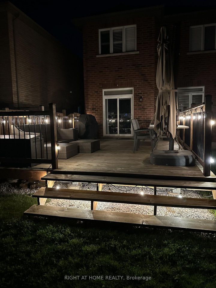 Photo 33 at 14 Duffel Crescent, Georgetown, Halton Hills