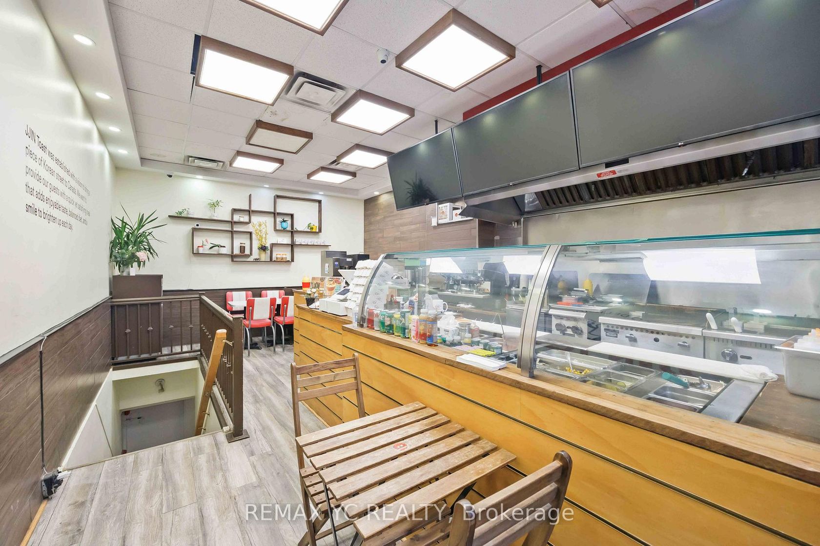 792 Bathurst Street, Annex, Toronto photo number 2