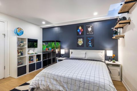 Photo 29 at 10 Oglevie Drive, Pringle Creek, Whitby