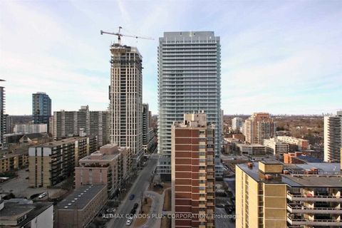 Photo 3 at 1504 - 185 Roehampton Avenue, Mount Pleasant West, Toronto