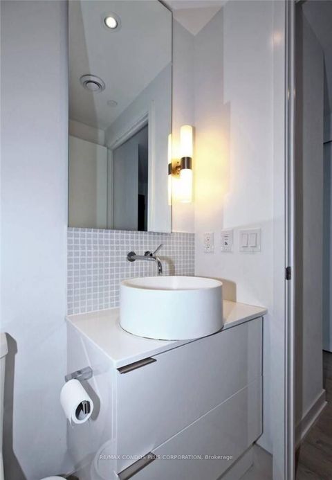 Photo 7 at 1504 - 185 Roehampton Avenue, Mount Pleasant West, Toronto