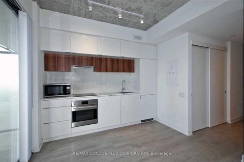 Photo 10 at 1504 - 185 Roehampton Avenue, Mount Pleasant West, Toronto