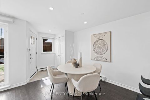 Photo 2 at 179 - 1055 Dundas Street E, Applewood, Mississauga