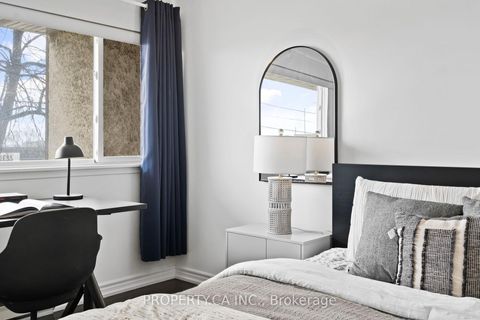 Photo 20 at 179 - 1055 Dundas Street E, Applewood, Mississauga