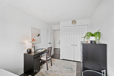 Photo 25 at 179 - 1055 Dundas Street E, Applewood, Mississauga