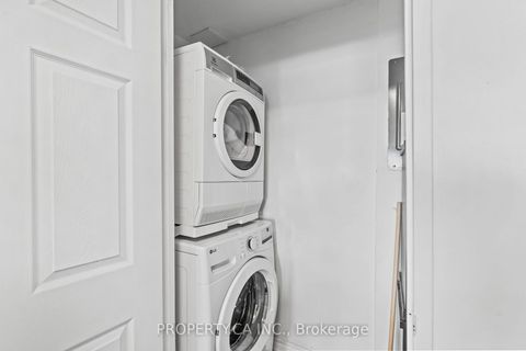 Photo 26 at 179 - 1055 Dundas Street E, Applewood, Mississauga