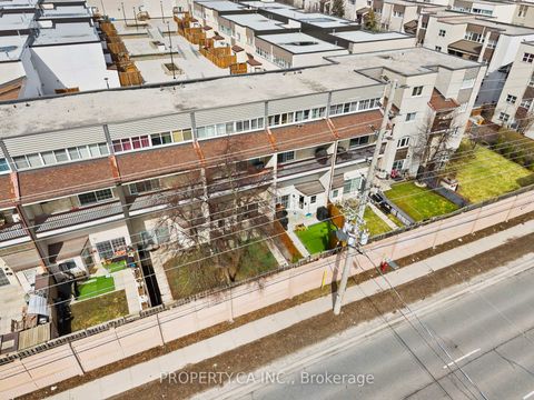 Photo 31 at 179 - 1055 Dundas Street E, Applewood, Mississauga