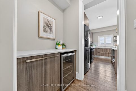 Photo 11 at 238 Lyle Drive, Bowmanville, Clarington