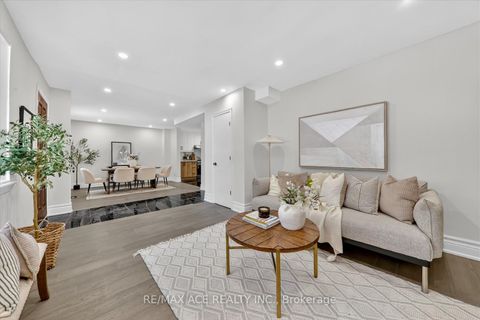 Photo 12 at 233 Oakridge Drive, Cliffcrest, Toronto