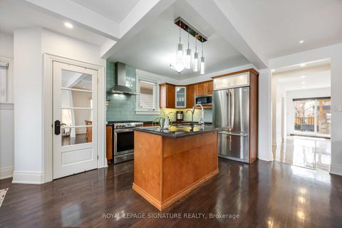 Photo 5 at 35 Rainbow Drive, West Woodbridge, Vaughan