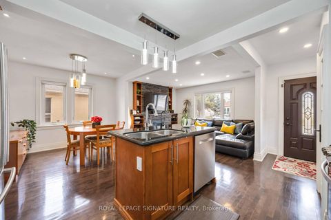 Photo 7 at 35 Rainbow Drive, West Woodbridge, Vaughan