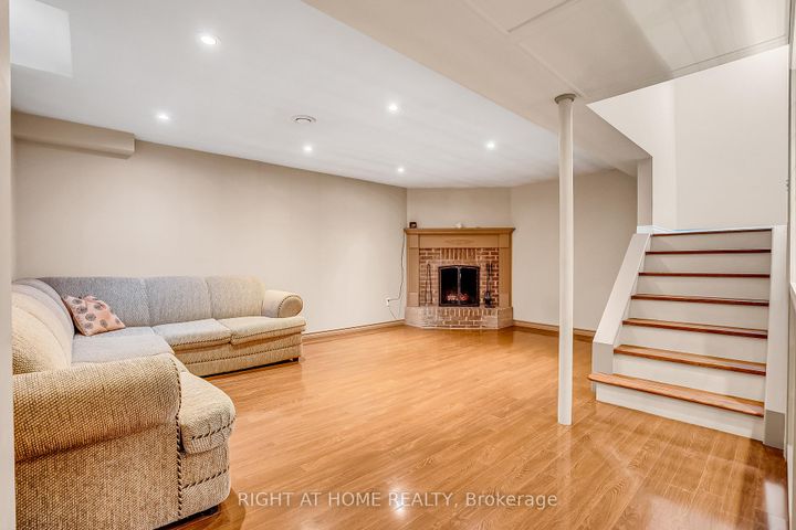 Photo 35 at 6842 Avila Road, Meadowvale, Mississauga