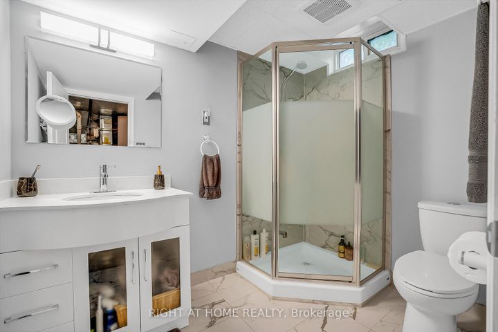 Photo 39 at 6842 Avila Road, Meadowvale, Mississauga