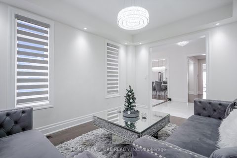 Photo 6 at 227 Northglen Boulevard, Bowmanville, Clarington