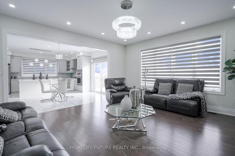 Photo 15 at 227 Northglen Boulevard, Bowmanville, Clarington