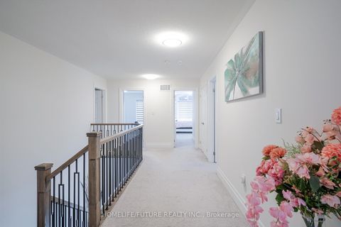 Photo 32 at 227 Northglen Boulevard, Bowmanville, Clarington