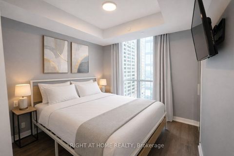 Photo 6 at 1412 - 1 Yorkville Avenue, Annex, Toronto