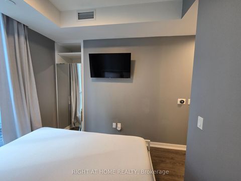 Photo 7 at 1412 - 1 Yorkville Avenue, Annex, Toronto