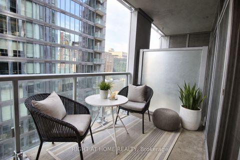 Photo 9 at 1412 - 1 Yorkville Avenue, Annex, Toronto