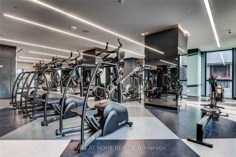 Photo 17 at 1412 - 1 Yorkville Avenue, Annex, Toronto