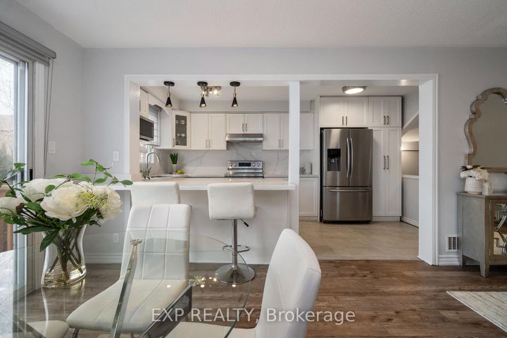 Photo 8 at 760 Ashprior Avenue, Hurontario, Mississauga