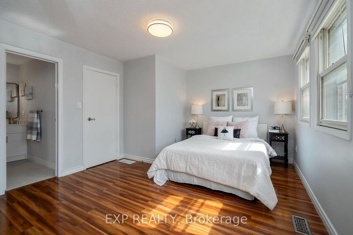 Photo 13 at 760 Ashprior Avenue, Hurontario, Mississauga