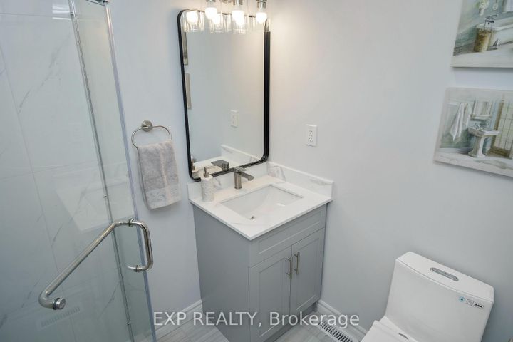 Photo 21 at 760 Ashprior Avenue, Hurontario, Mississauga