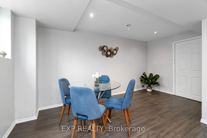 Photo 24 at 760 Ashprior Avenue, Hurontario, Mississauga