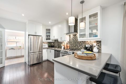 Photo 6 at 793 Woodbine Avenue, Danforth, Toronto