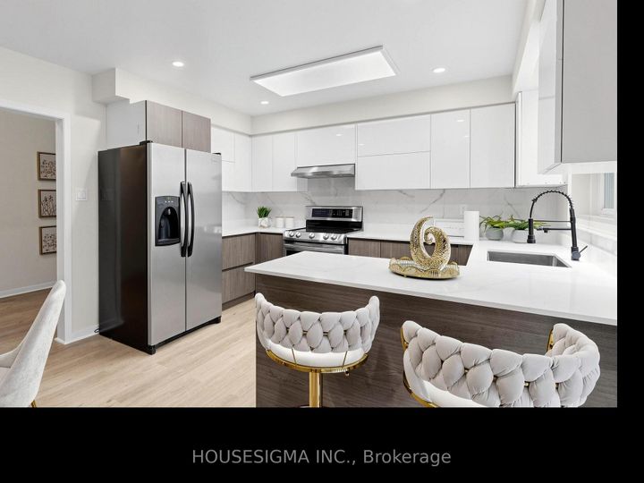 Photo 6 at 423 Connaught Avenue, Newtonbrook West, Toronto