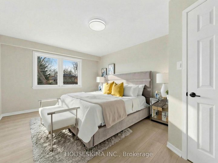 Photo 10 at 423 Connaught Avenue, Newtonbrook West, Toronto