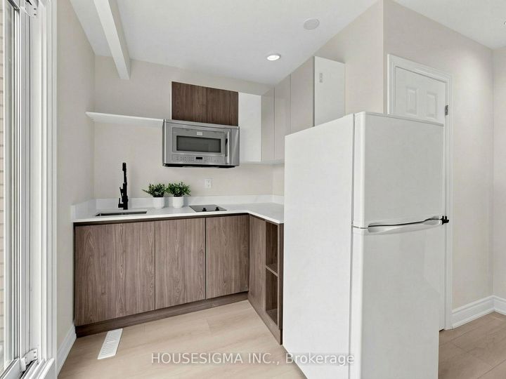 Photo 21 at 423 Connaught Avenue, Newtonbrook West, Toronto