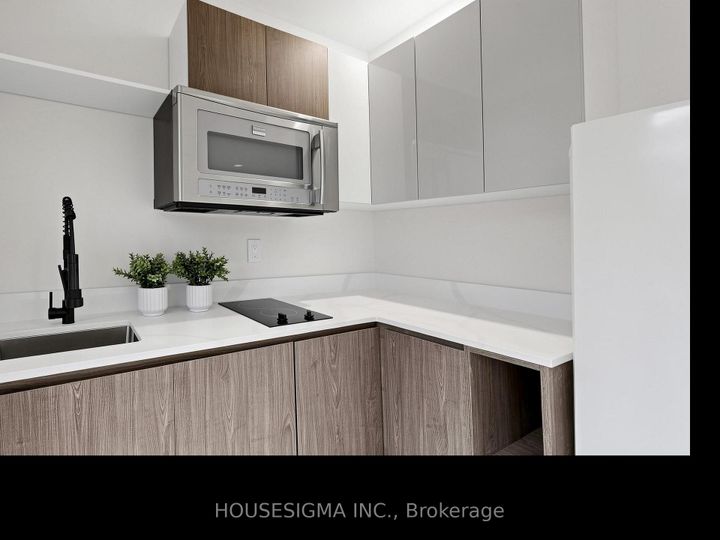 Photo 22 at 423 Connaught Avenue, Newtonbrook West, Toronto