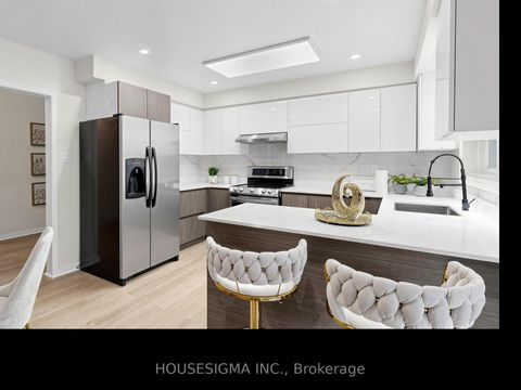 Photo 6 at 423 Connaught Avenue, Newtonbrook West, Toronto