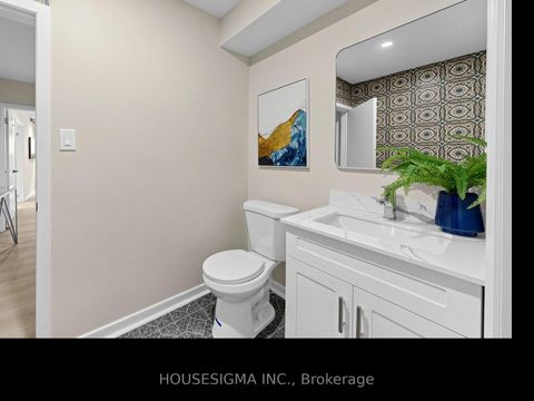 Photo 16 at 423 Connaught Avenue, Newtonbrook West, Toronto