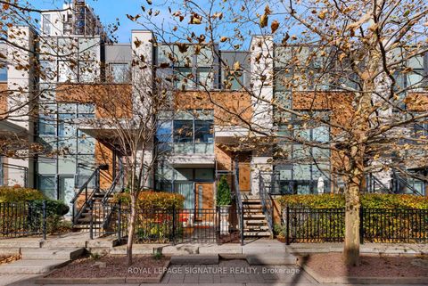 Photo 1 at 30 Cole Street, Regent Park, Toronto