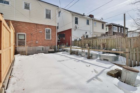 Photo 6 at 60 Beach View Crescent, Danforth, Toronto