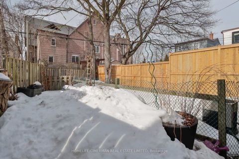 Photo 7 at 60 Beach View Crescent, Danforth, Toronto