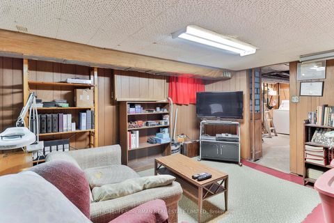 Photo 35 at 60 Beach View Crescent, Danforth, Toronto