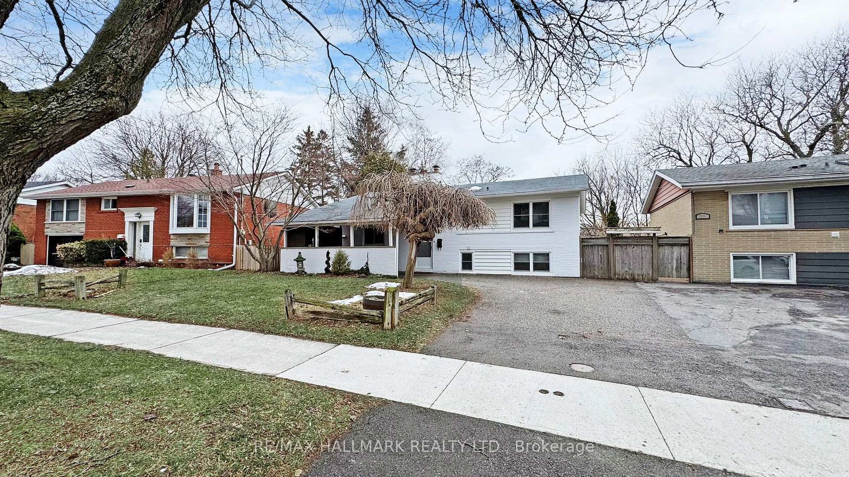 27 Benleigh Drive, Woburn, Toronto 