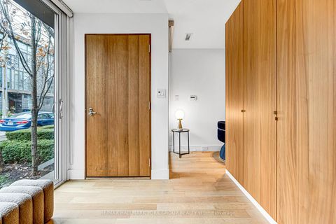 Photo 3 at 840 Richmond Street W, Bellwoods, Toronto