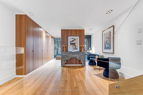 Photo 5 at 840 Richmond Street W, Bellwoods, Toronto