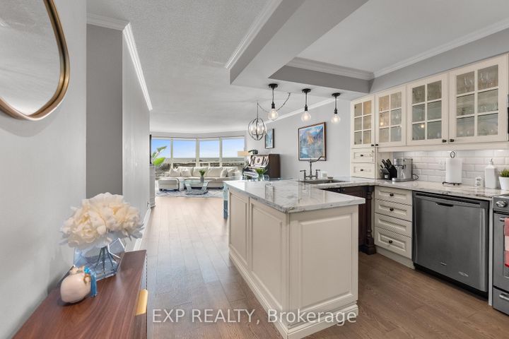 Photo 5 at 918 - 2261 Lake Shore Boulevard W, Mimico, Toronto