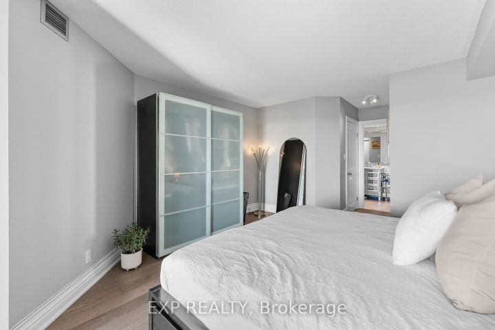 Photo 20 at 918 - 2261 Lake Shore Boulevard W, Mimico, Toronto