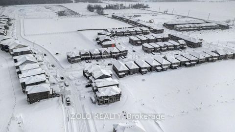 Photo 1 at 23 Kingsbury Trail, Rural Barrie Southeast, Barrie