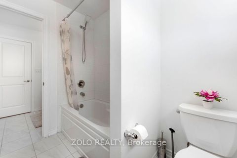 Photo 24 at 23 Kingsbury Trail, Rural Barrie Southeast, Barrie