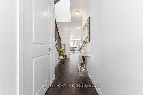 Photo 37 at 23 Kingsbury Trail, Rural Barrie Southeast, Barrie