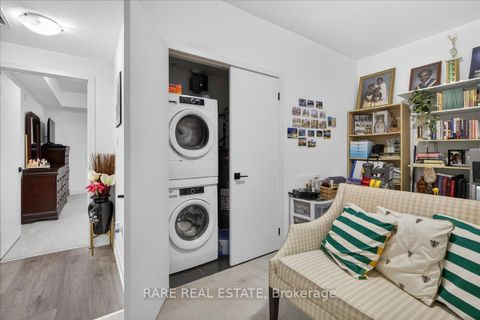 Photo 12 at 411 - 5 Chef Lane, Rural Barrie Southeast, Barrie